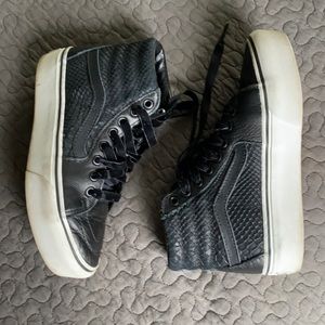 Sk8-Hi Platform in Leather Black Snake
